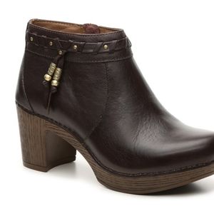 DANSKO DABNEY BOOTIE size  38